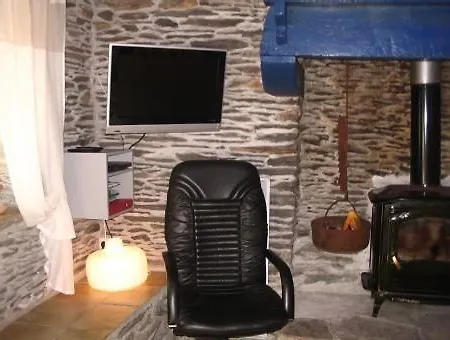 A L'ombre Du Figuier